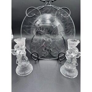 BUNDLE VTG LE SMITH GLASS CHRISTMAS TEDDYBEAR PLATE #1463 & CHERUB‎ CANDLESTICKS